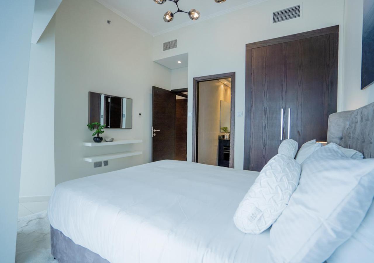 Nasma Luxury Stays - Cayan Tower دبي المظهر الخارجي الصورة