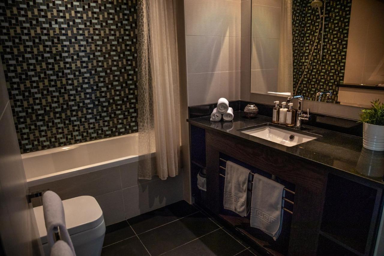 Nasma Luxury Stays - Cayan Tower دبي المظهر الخارجي الصورة
